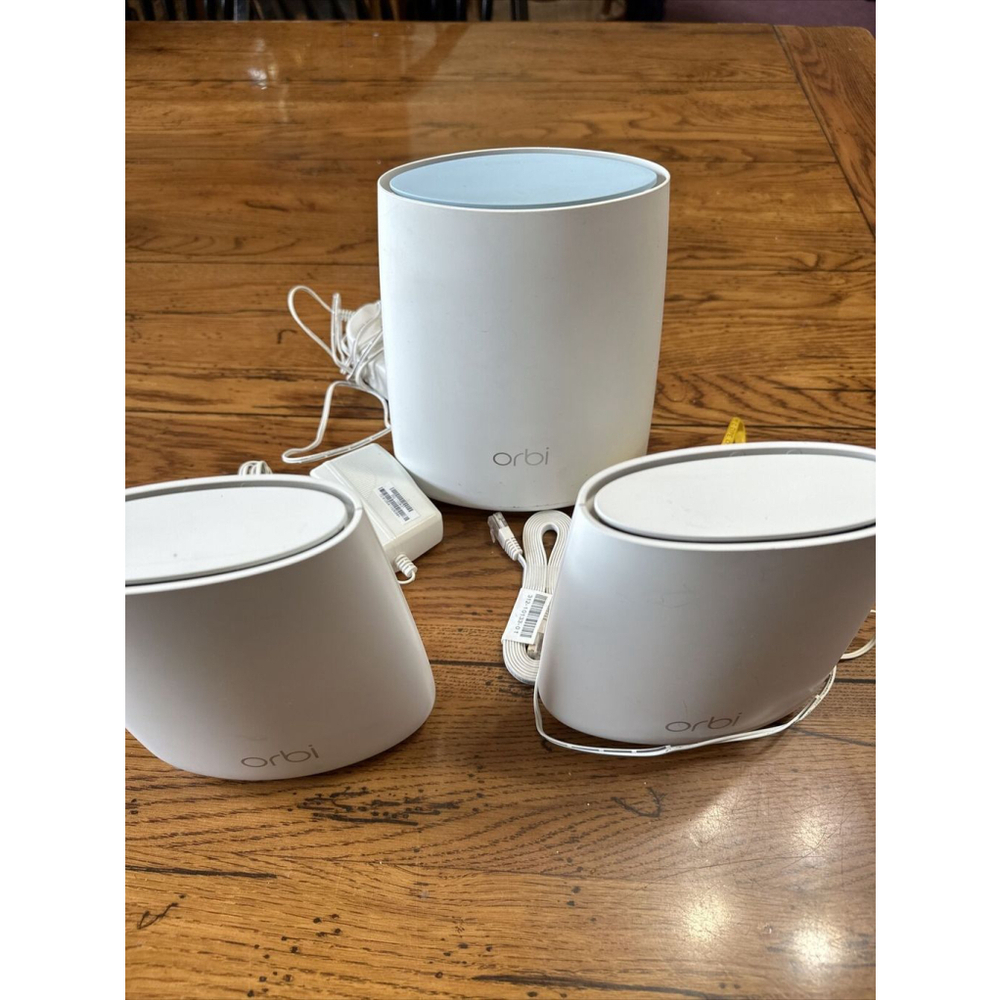 Netgear Orbi RBR40 White Wireless Tri-Band Home Mesh Wi-Fi Mini Router &2Satalit - Picture 4 of 4